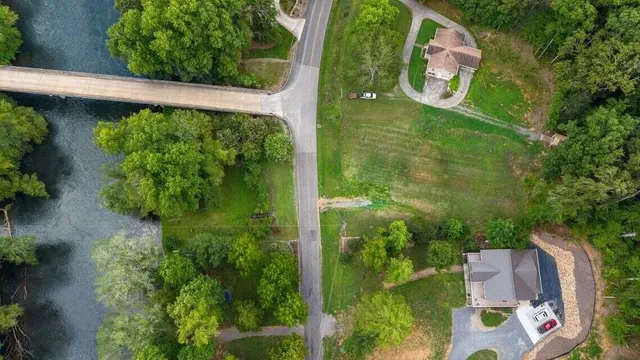 $175,900 | Lot 18 Crews Drive, Benton, TN 37307