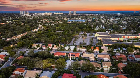 $869,000 | 1077 Siena Oaks Circle East, Palm Beach Gardens, FL 33410