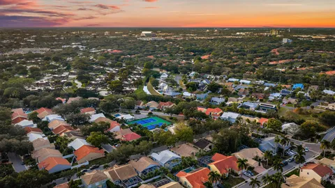 $869,000 | 1077 Siena Oaks Circle East, Palm Beach Gardens, FL 33410