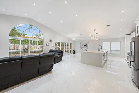 $869,000 | 1077 Siena Oaks Circle East, Palm Beach Gardens, FL 33410