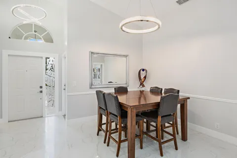 $869,000 | 1077 Siena Oaks Circle East, Palm Beach Gardens, FL 33410