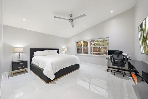 $869,000 | 1077 Siena Oaks Circle East, Palm Beach Gardens, FL 33410