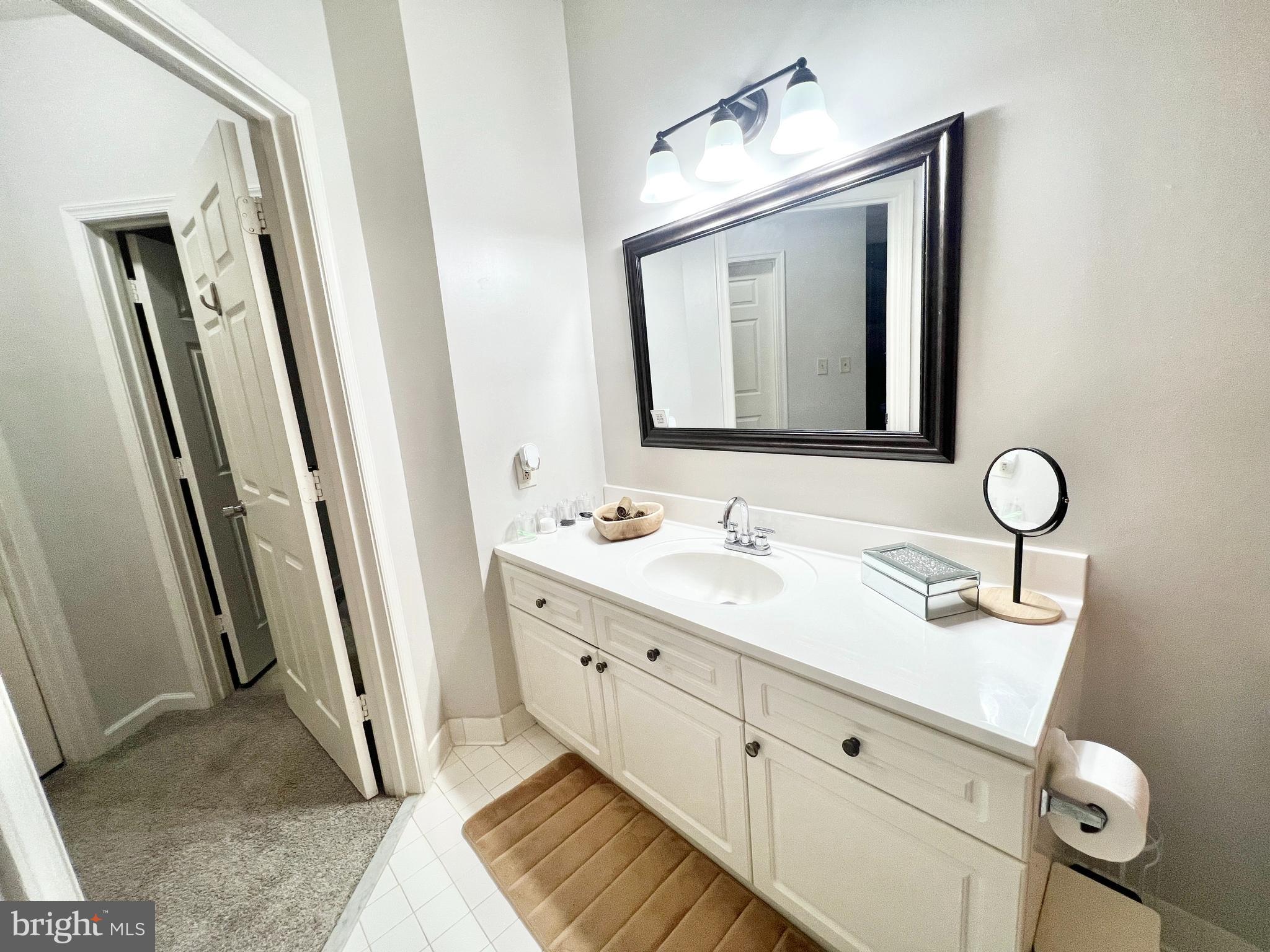 12911 Alton Square, Unit 102 Herndon, VA 20170 - Photo 12 of 20