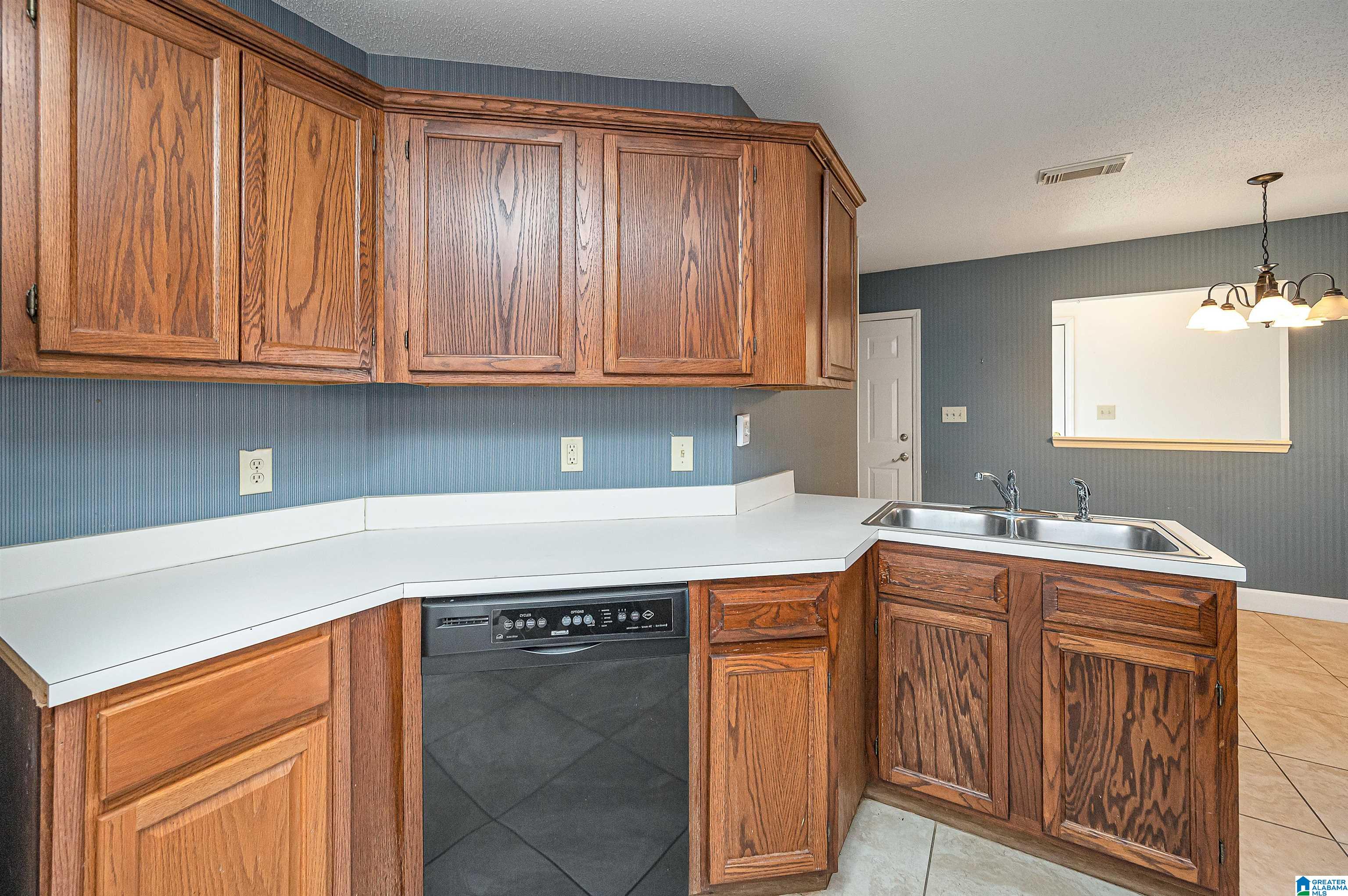 132 Braxton Way Pelham, AL 35124 - Photo 12 of 35