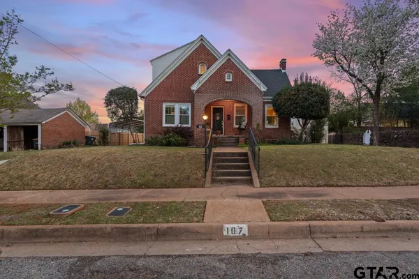 front view of house with a yard