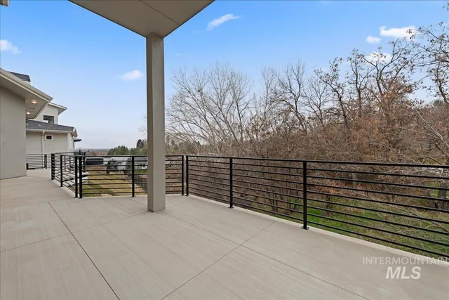 $1,400,000 | 410 West Sand Dune Lane, Boise, ID 83702