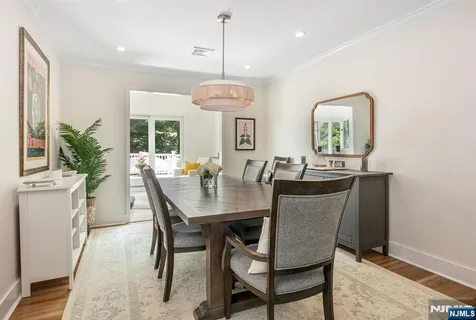 $1,320,000 | 440 Yuhas Drive, Paramus, NJ 07652