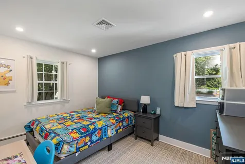 $1,320,000 | 440 Yuhas Drive, Paramus, NJ 07652