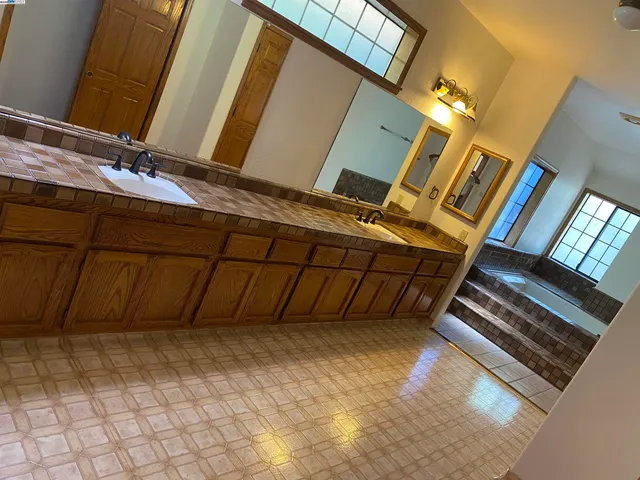 $2,788,800 | 11 Foothill Lane, Pleasanton, CA 94588