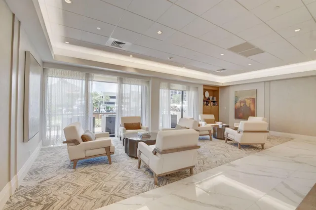 $10,000 | 4748 South Ocean Boulevard, Unit PH1, Highland Beach, FL 33487