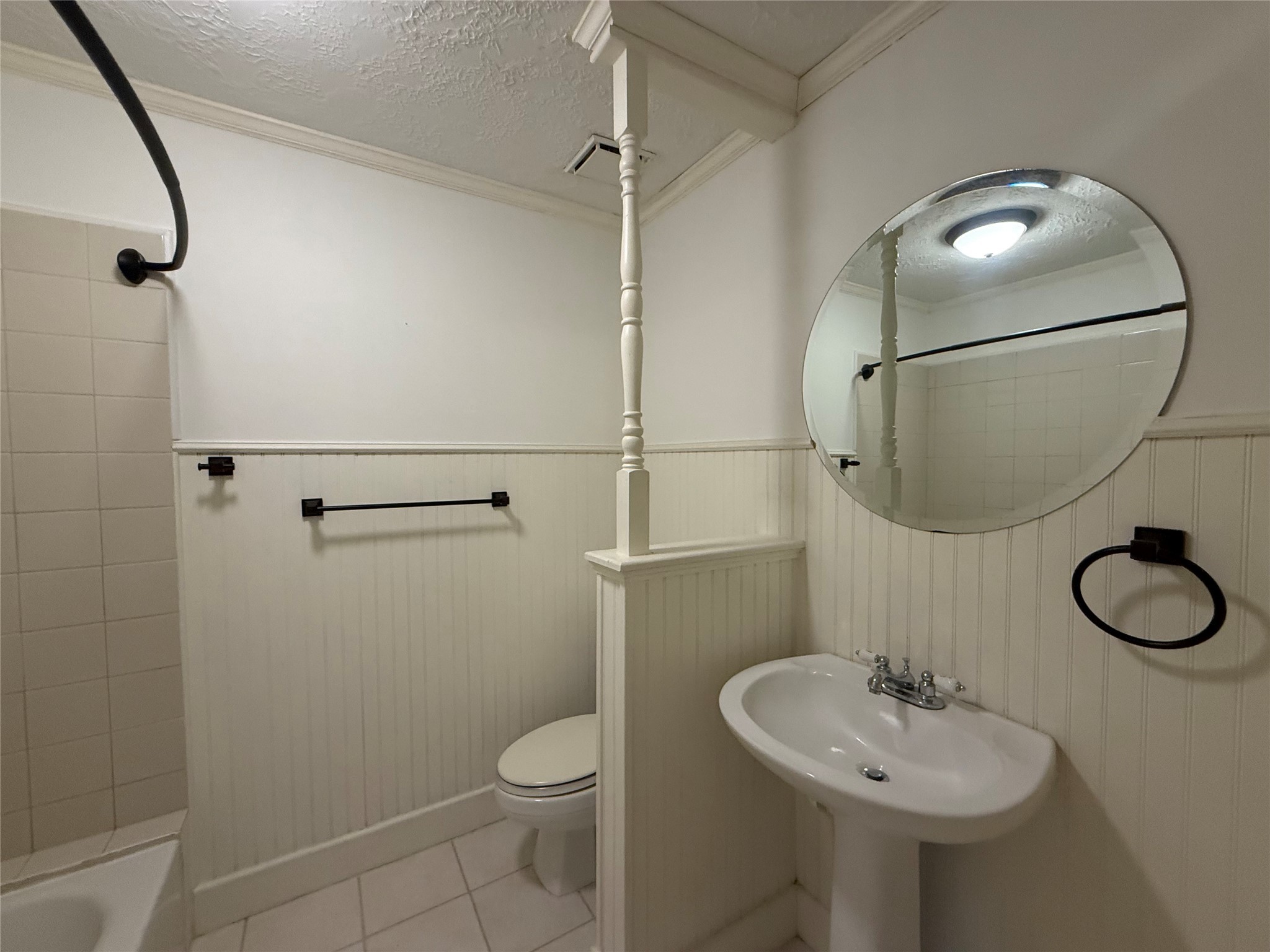 4722 Enchanted Rock Lane Spring, TX 77388 - Photo 9 of 22 a bathroom with a sink a toilet and shower