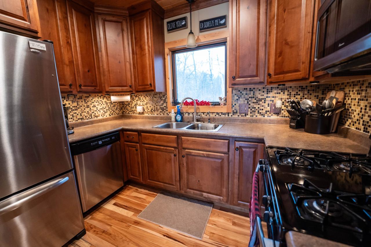 4002 Manor Loop Rhinelander, WI 54501 - Photo 11 of 43 Gallery Image 11
