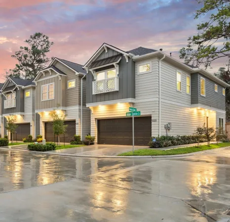 $2,800 | 5214 Amber Sunrise Drive, Houston, TX 77018