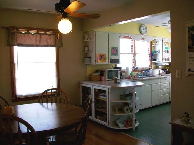 855 East Locust Street Canton, IL 61520 - Photo 5 of 13 Gallery Image 5