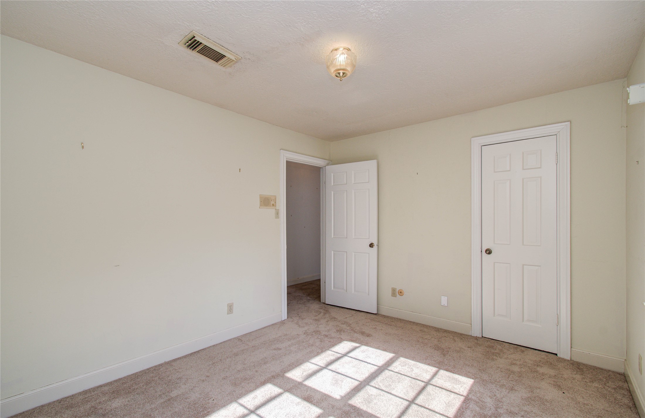 10715 East Timberwagon Circle Spring, TX 77380 - Photo 40 of 50 a view of an empty room and window