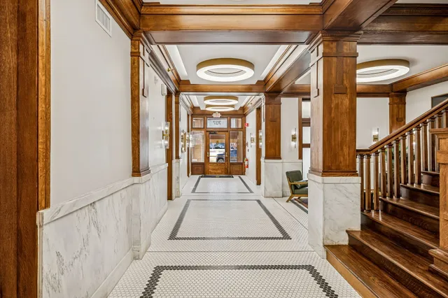 $535,000 | 707 Georgia Avenue, Unit 302, Chattanooga, TN 37402