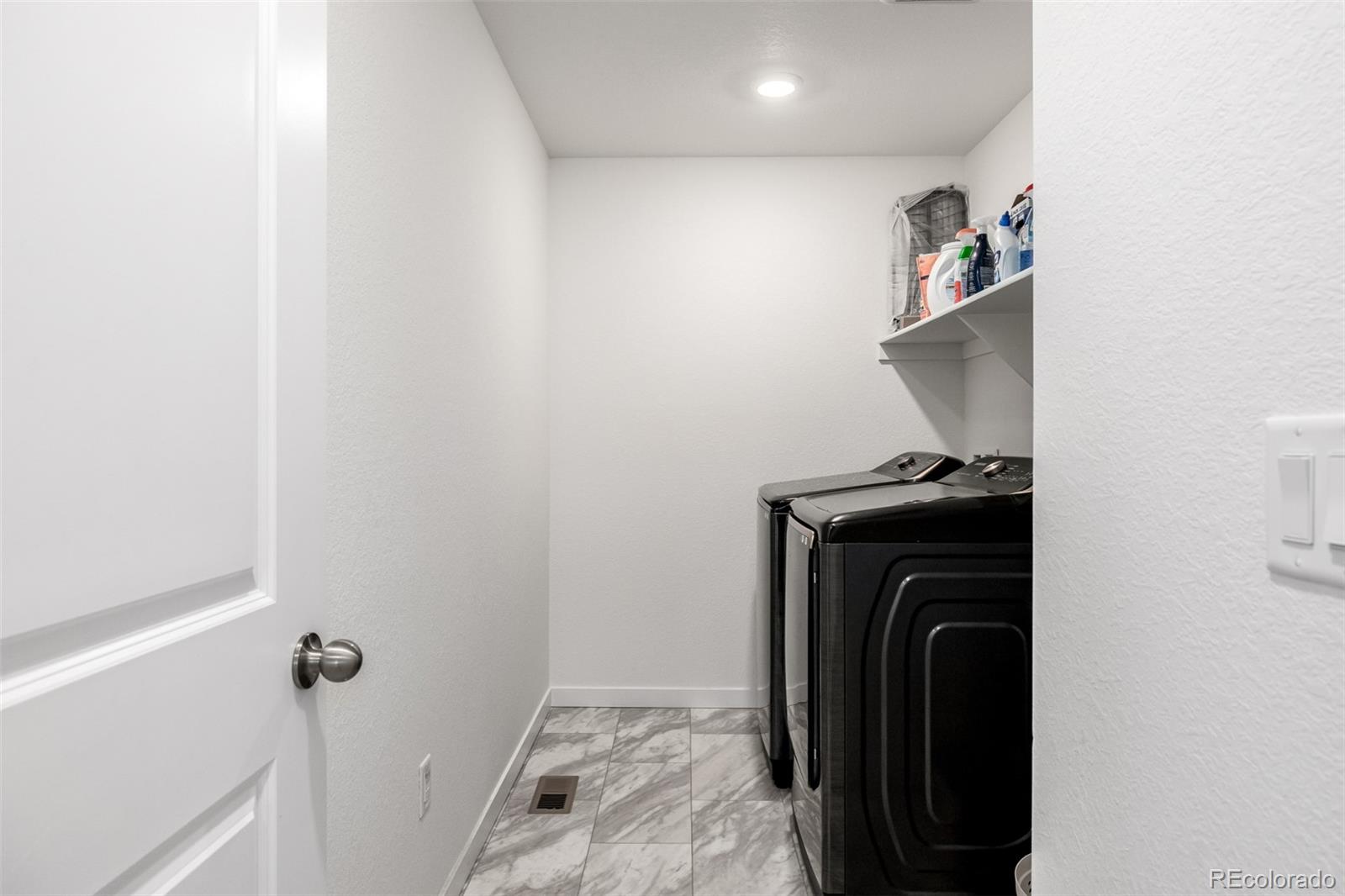 8184 Mt Lincoln Road Littleton, CO 80125 - Photo 35 of 46 a view of bathroom