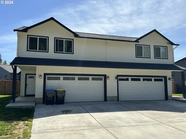 $575,000 | 213 Oak Street, Winlock, WA 98596