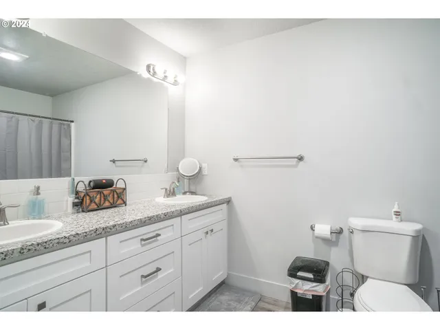 $599,000 | 213 Oak Street, Winlock, WA 98596