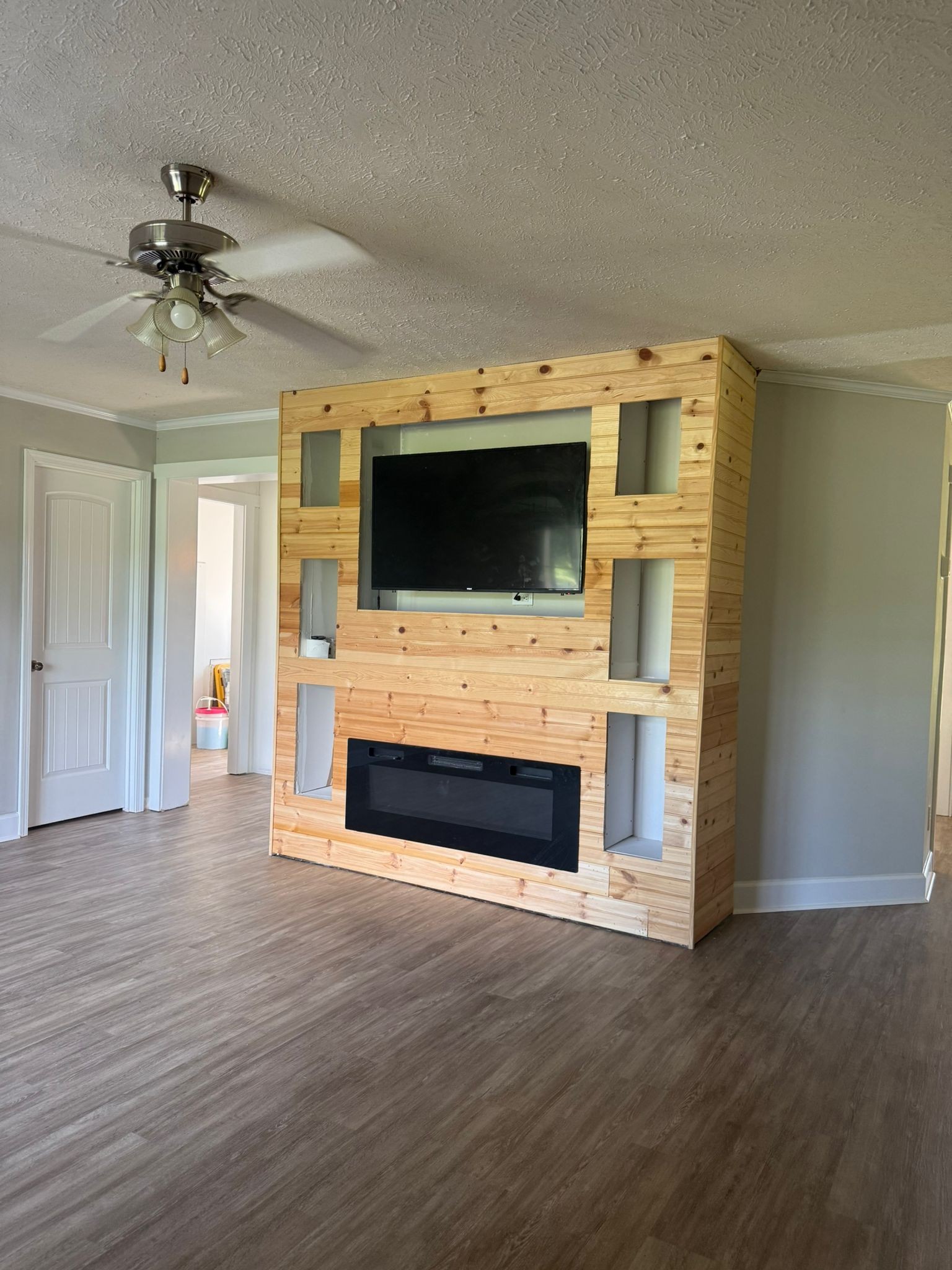 4920 Youngville Road Springfield, TN 37172 - Photo 11 of 54 a view of living room with furniture and fireplace