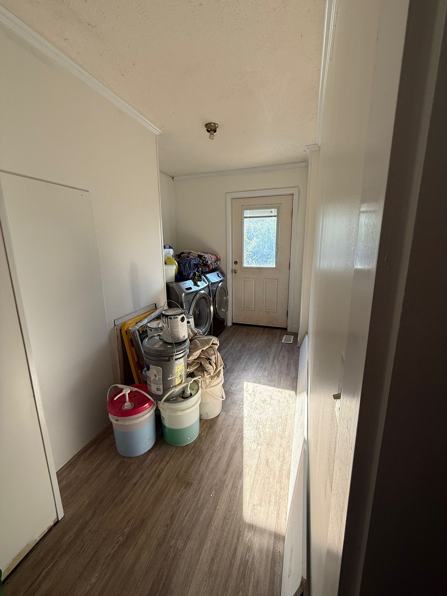 4920 Youngville Road Springfield, TN 37172 - Photo 35 of 54 a living room with furniture and a window