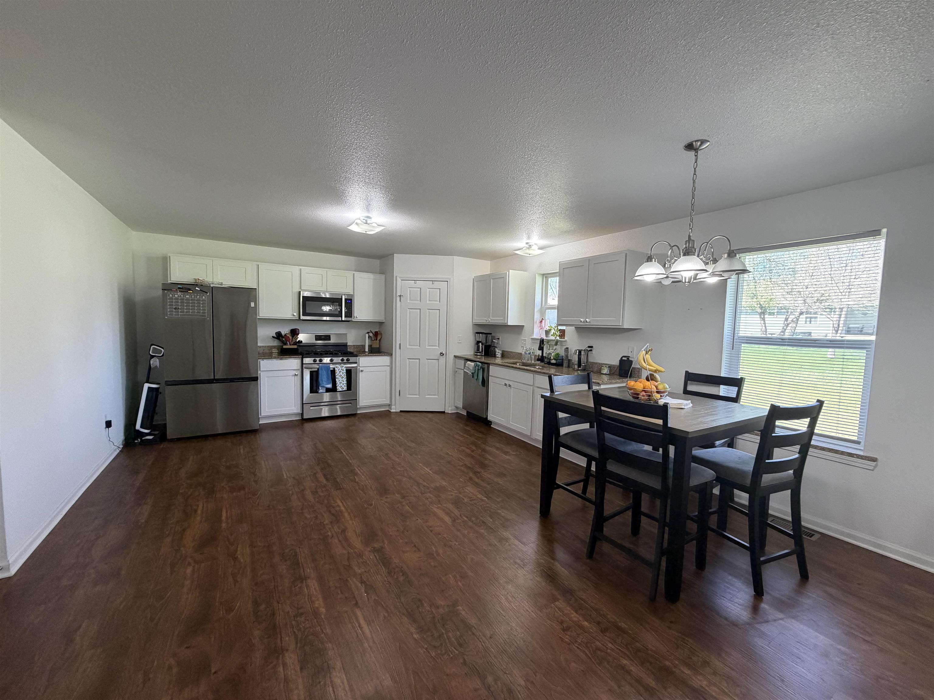 4417 North Valley Ridge Drive Belvidere, IL 61008 - Photo 4 of 19