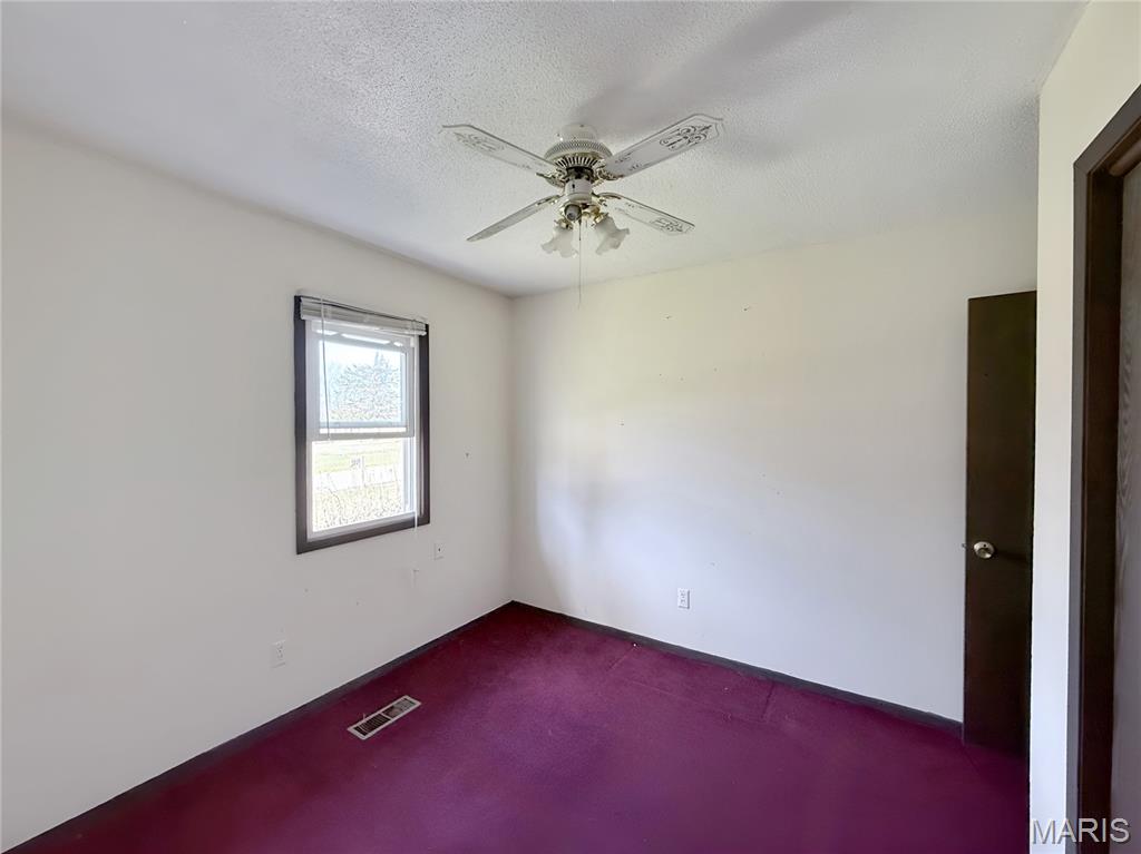 543 Frontier Lane Bourbon, MO 65441 - Photo 12 of 14