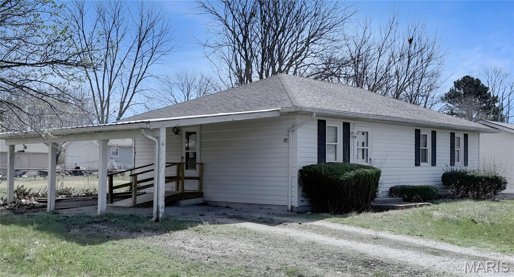 543 Frontier Lane Bourbon, MO 65441 - Photo 4 of 14