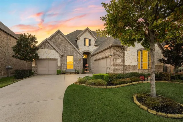 $999,000 | 1223 Canyon Drive, Grapevine, TX 76051