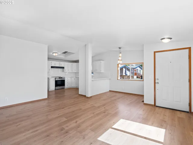 $124,900 | 8300 Northeast Quatama Street, Unit 76, Hillsboro, OR 97006