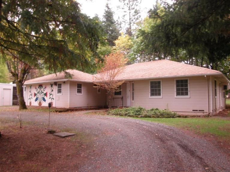 391 Summit Loop Grants Pass, OR 97527 - Photo 4 of 12 Additional Photo
