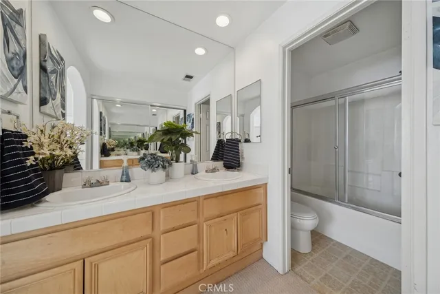 $799,900 | 8460 East Tioga Way, Anaheim Hills, CA 92808