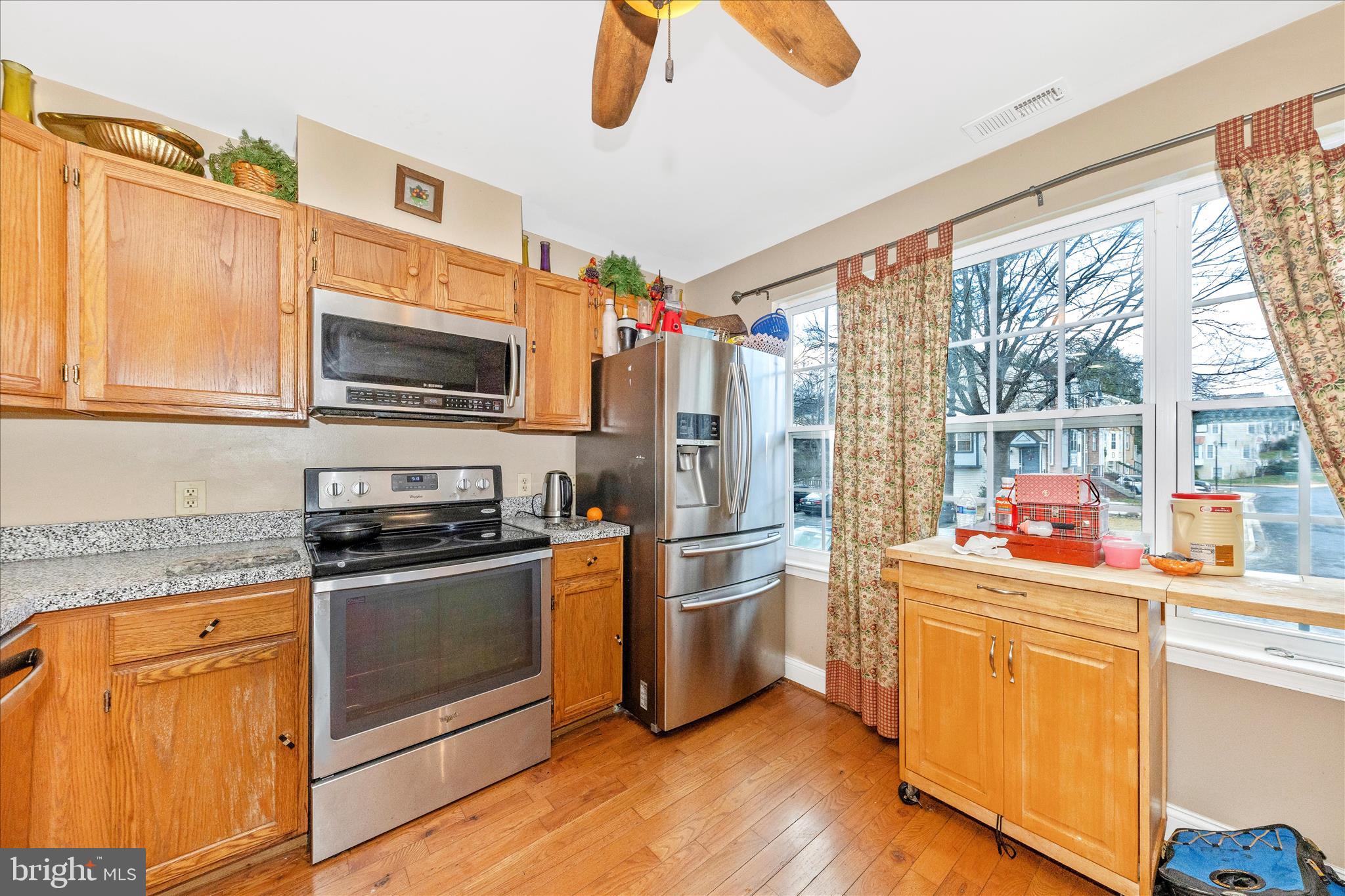 817 Jubal Way Frederick, MD 21701 - Photo 5 of 43 Kitchen