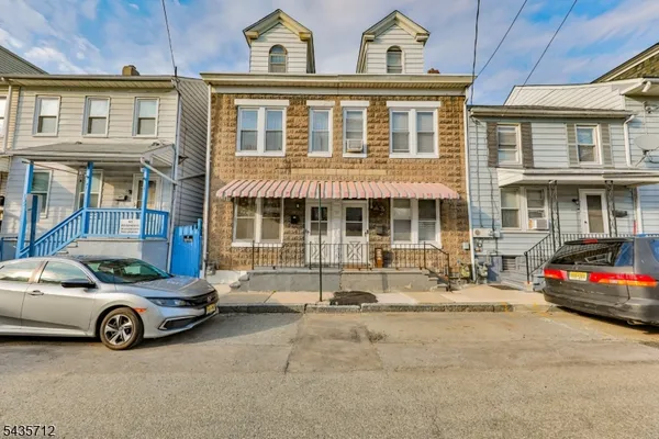 $214,900 | 135 Mercer Street, Phillipsburg, NJ 08865