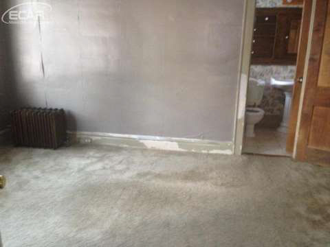 2104 Miller Road Flint, MI 48503 - Photo 33 of 43 20428961-32.JPG