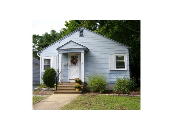 79 Rochelle Avenue Manchester, NH 03102 - Photo 1 of 1 Gallery Image 1