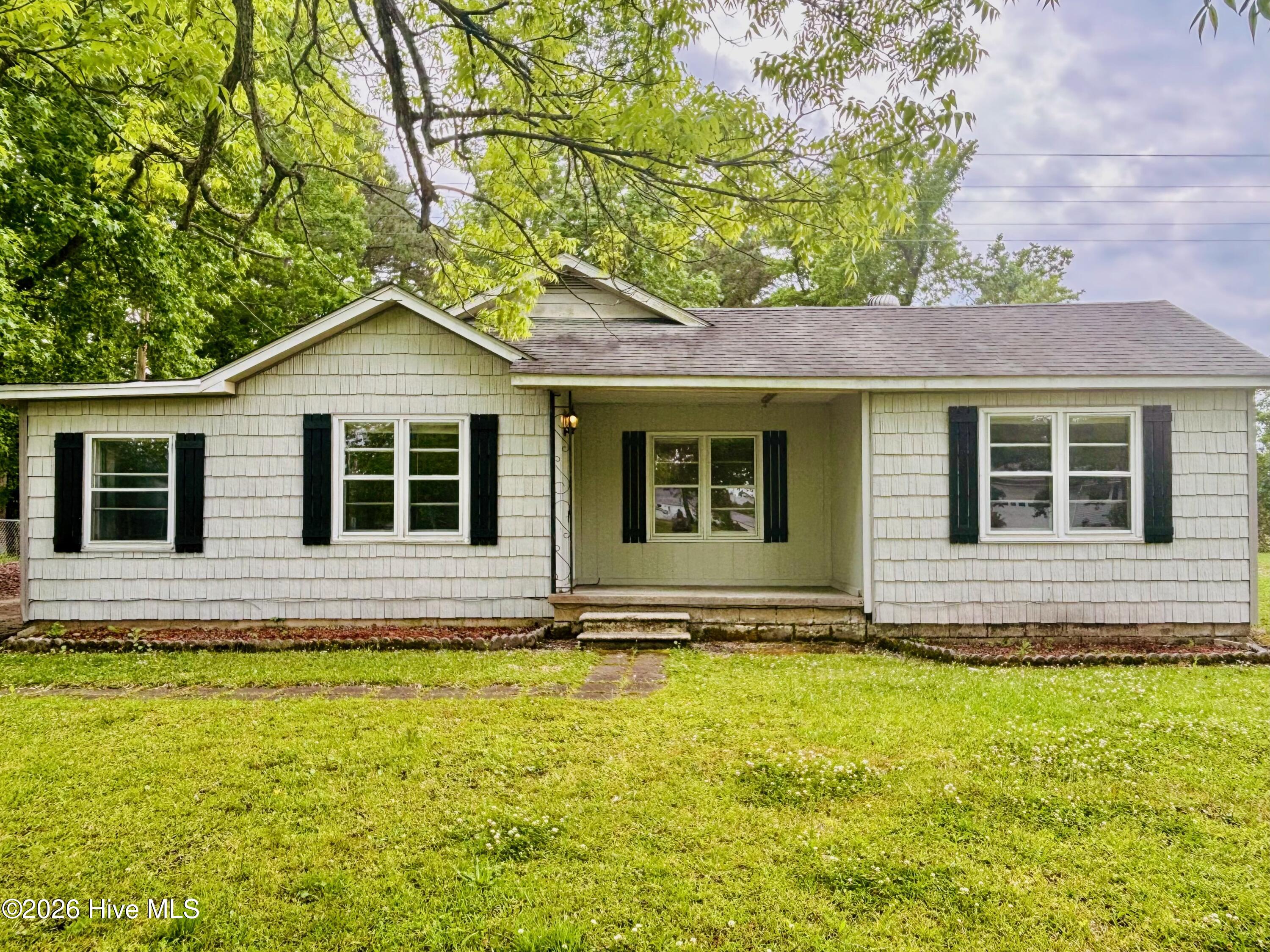 580 Gillikin Road Beaufort, NC 28516 - Photo 1 of 43 Welcome to 580 Gillikin Rd.