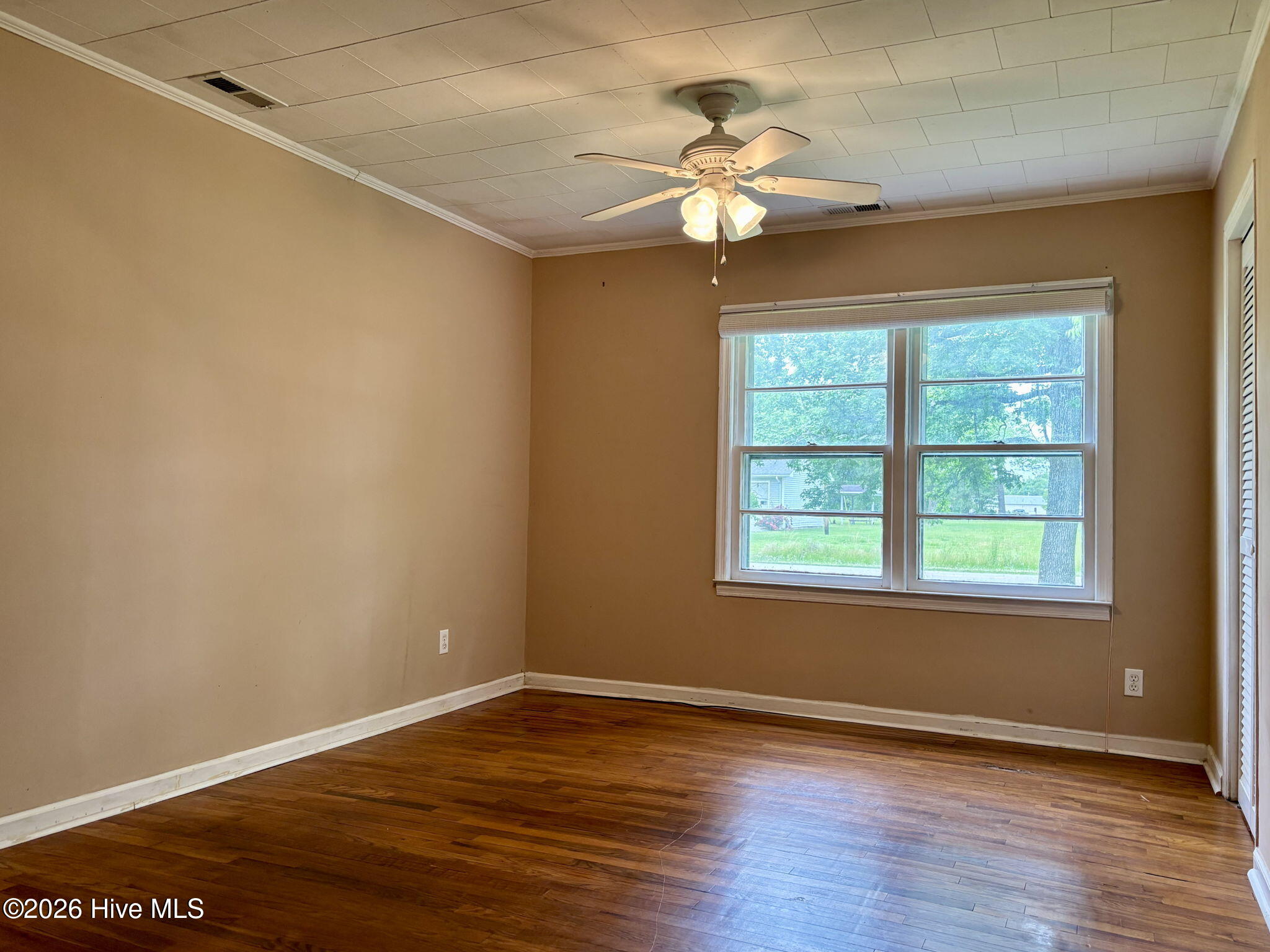 580 Gillikin Road Beaufort, NC 28516 - Photo 18 of 43 Primary Bedroom