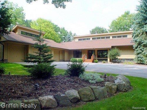 5380 Whistler Point Howell, MI 48843 - Photo 1 of 22 front