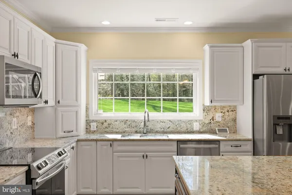 $1,350,000 | 9959 Summerwood Drive, Manassas, VA 20111