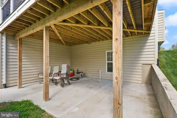 $1,350,000 | 9959 Summerwood Drive, Manassas, VA 20111