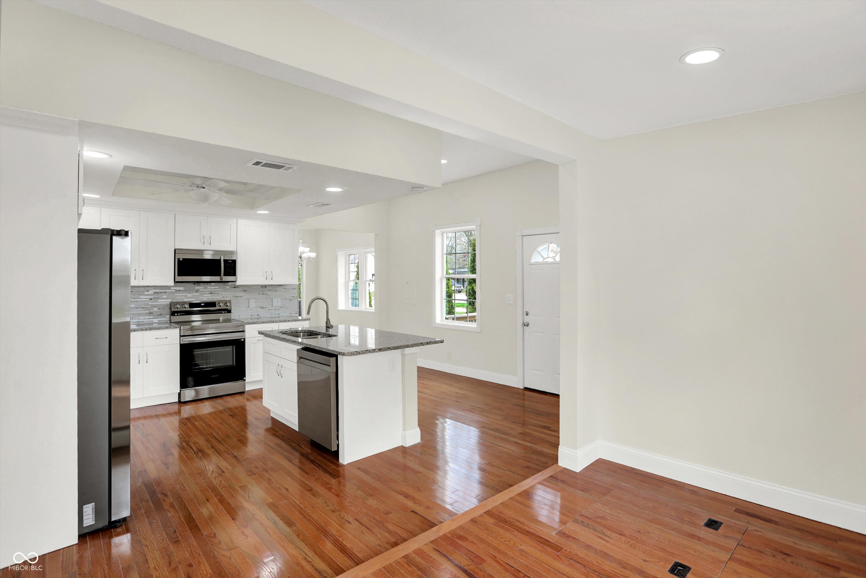 601 East Thompson Street Edinburgh, IN 46124 - Photo 22 of 51