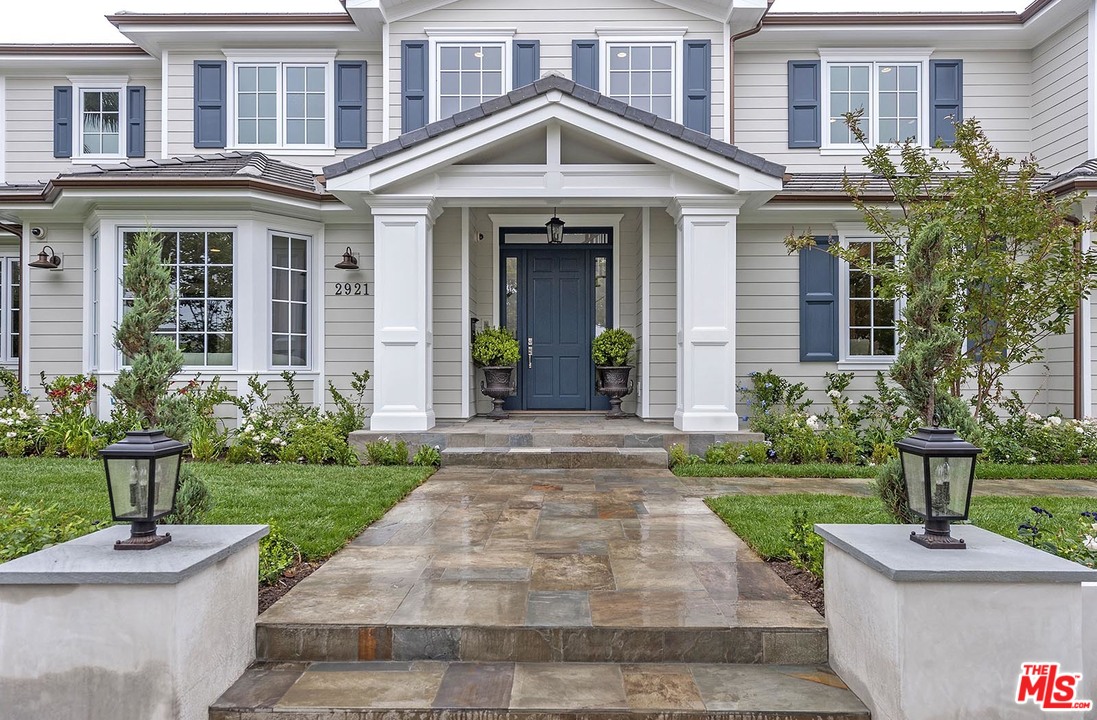 2921 Cavendish Drive Los Angeles, CA 90064 - Photo 2 of 53