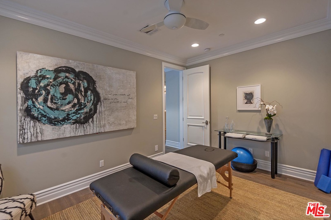 2921 Cavendish Drive Los Angeles, CA 90064 - Photo 36 of 53