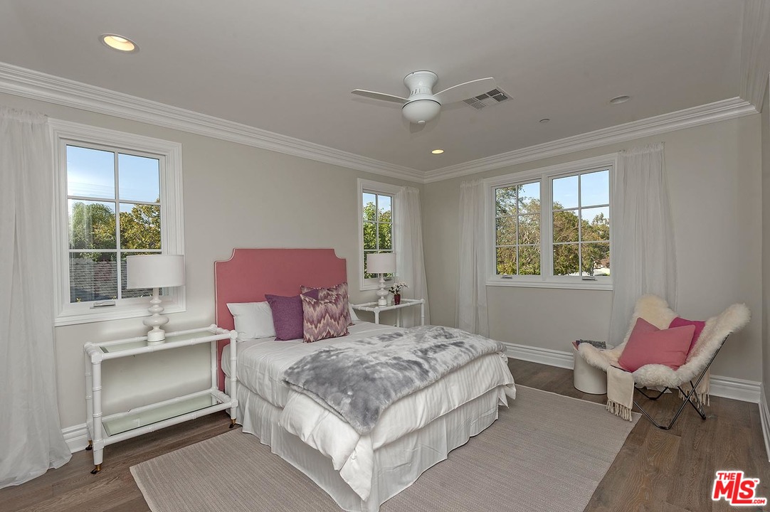 2921 Cavendish Drive Los Angeles, CA 90064 - Photo 40 of 53