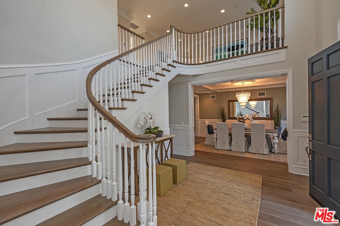 2921 Cavendish Drive Los Angeles, CA 90064 - Photo 5 of 53