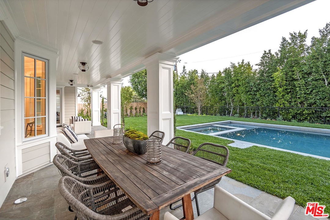 2921 Cavendish Drive Los Angeles, CA 90064 - Photo 49 of 53