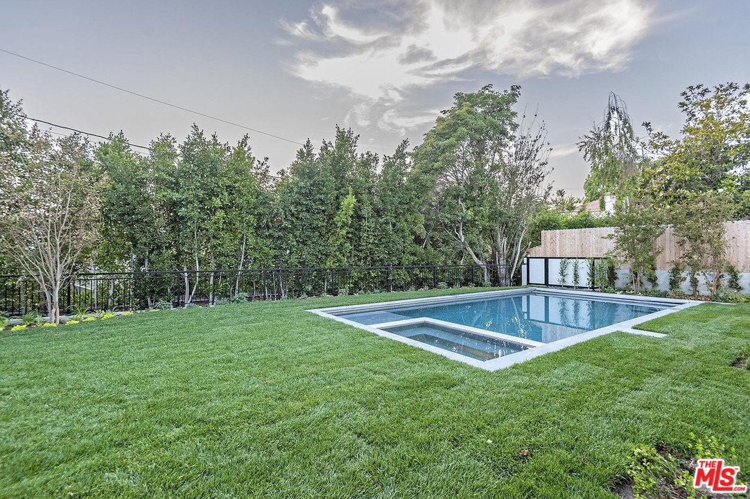 2921 Cavendish Drive Los Angeles, CA 90064 - Photo 50 of 53