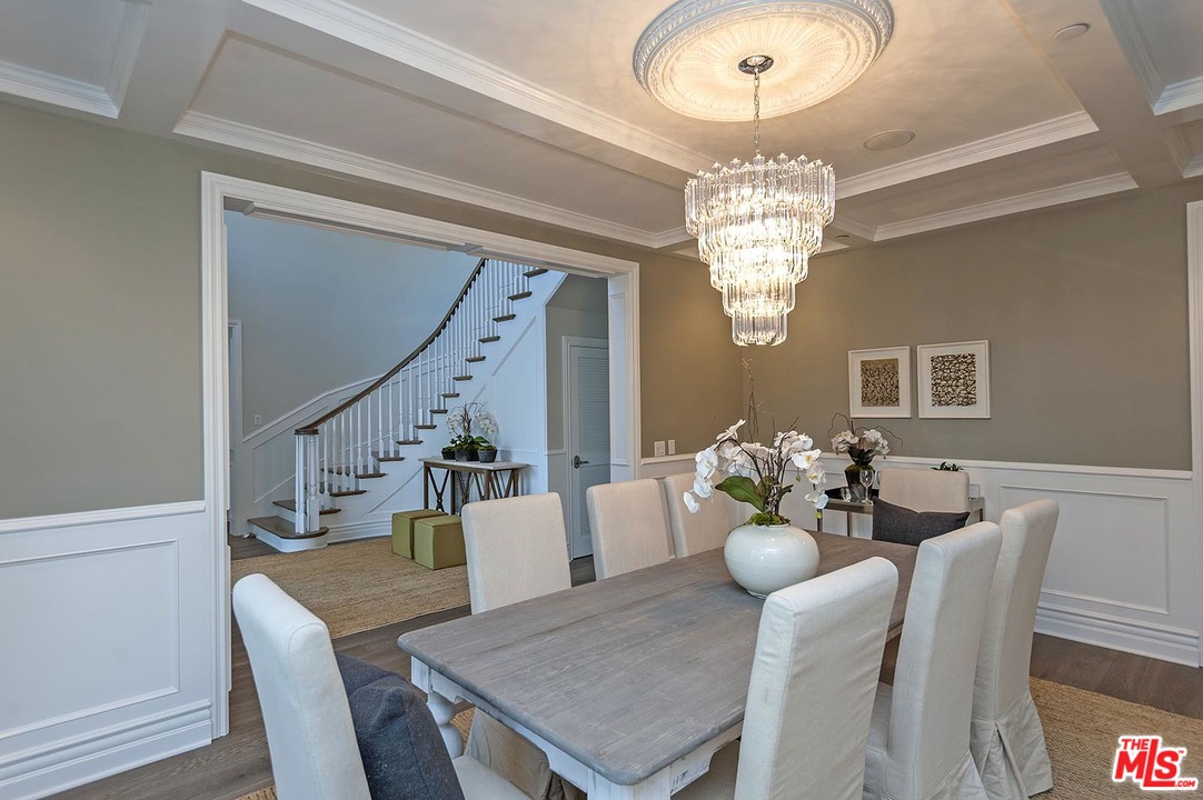 2921 Cavendish Drive Los Angeles, CA 90064 - Photo 8 of 53