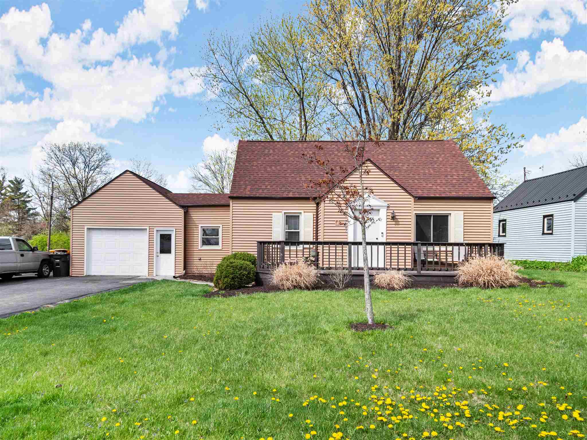 2707 Hobson Road Fort Wayne, IN 46805 - Photo 1 of 28